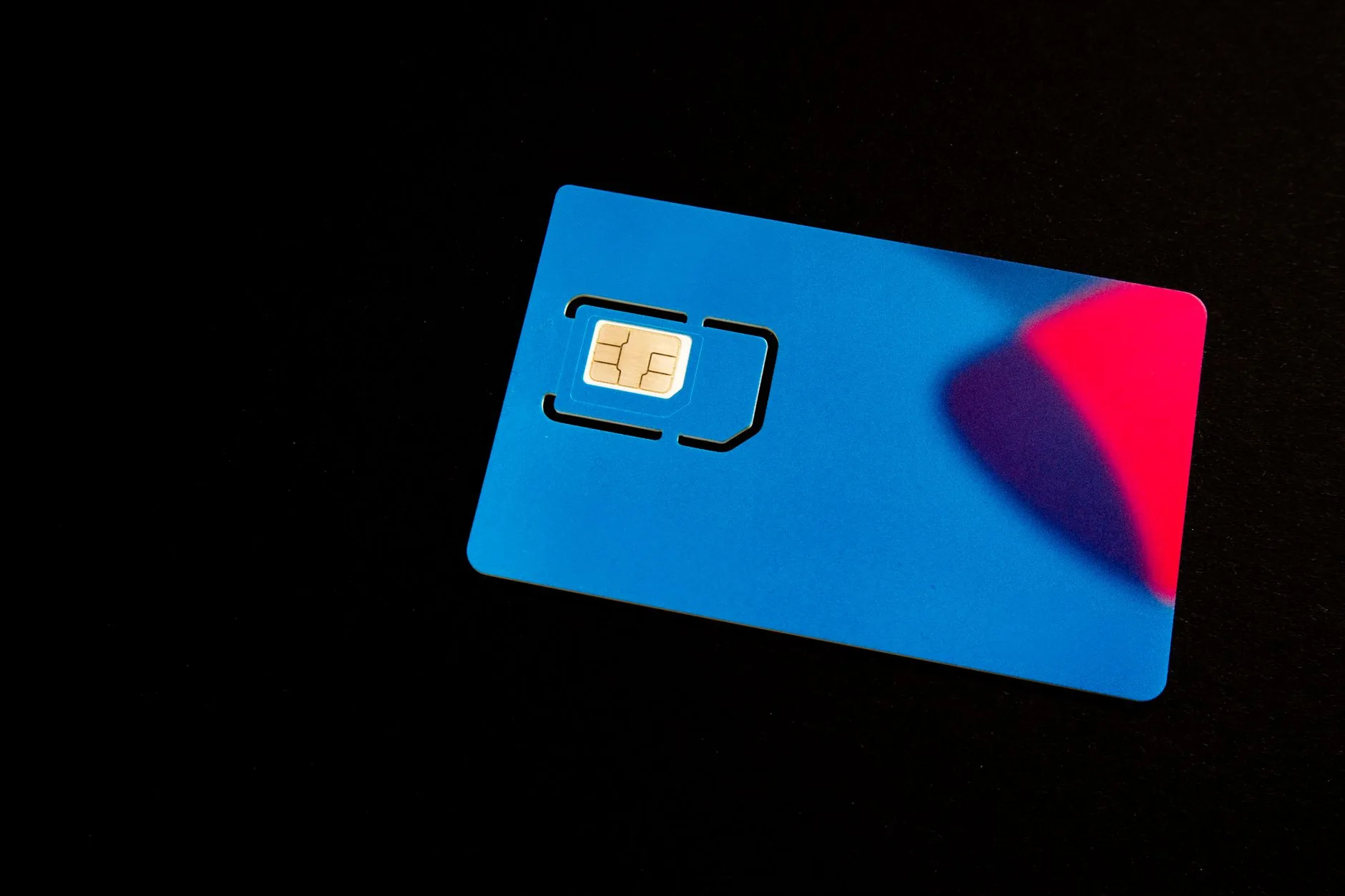Carte SIM bleue avec code PUK pour déverrouiller un smartphone